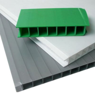 Το πλαστικό ζαρώνει κοίλο φύλλο 2mm12mm πολυπροπυλενίου πινάκων PP το κοίλο πάχος