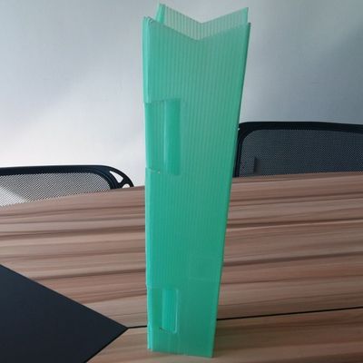 Κοίλο PP Corflute δέντρων φρουρών τριγώνων περικάλυμμα δέντρων Twinwall πλαστικό